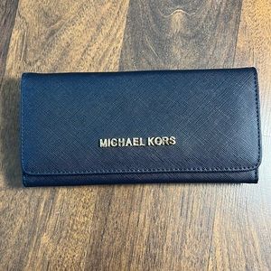 Michael Kors Jet Set Wallet
